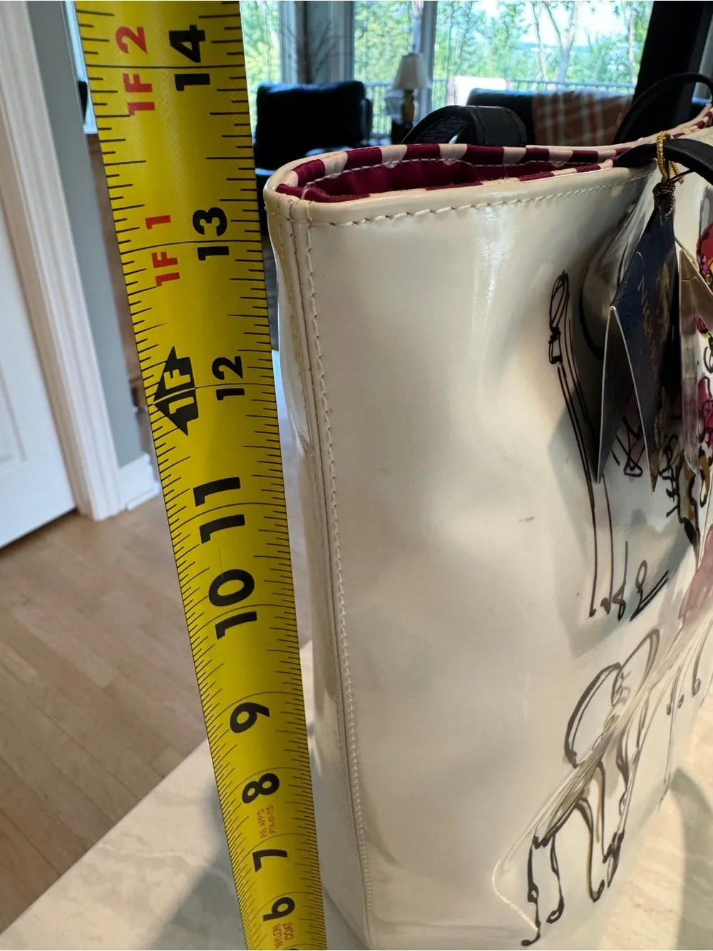 Nique White Patent Tote with Purple Illustration